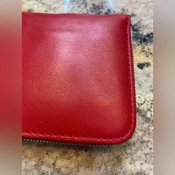 Madewell Essential Zip Wallet in Red - Picture 3 of 9